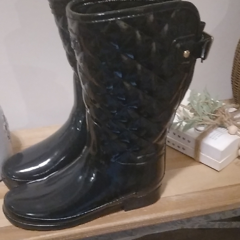 Women's Hunter Refined Gloss Quilt Short Rain Boots - Picture 3 of 11